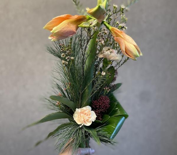 Säsongsbukett med amaryllis
